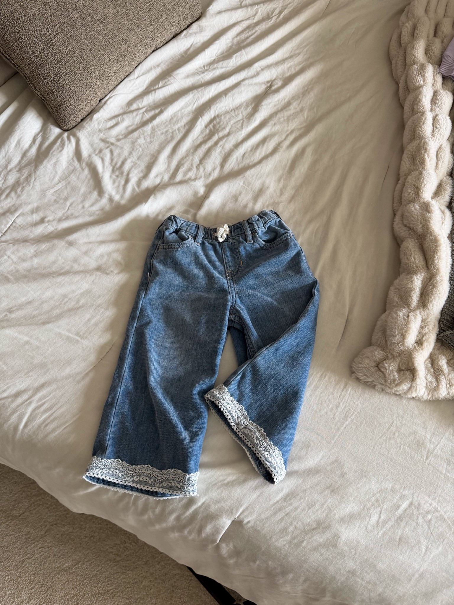 Baby girl & toddler girl fall outfits! And it’s all 40% off today!!! @abercrombie     

The best part about this fall haul as it comes in baby and toddlers so you can have a little mix and match moment with your kids!

#sponsored (gifted) ￼

#LTKKids #LTKBaby #LTKmomlife
Family photos, Thanksgiving, Christmas card