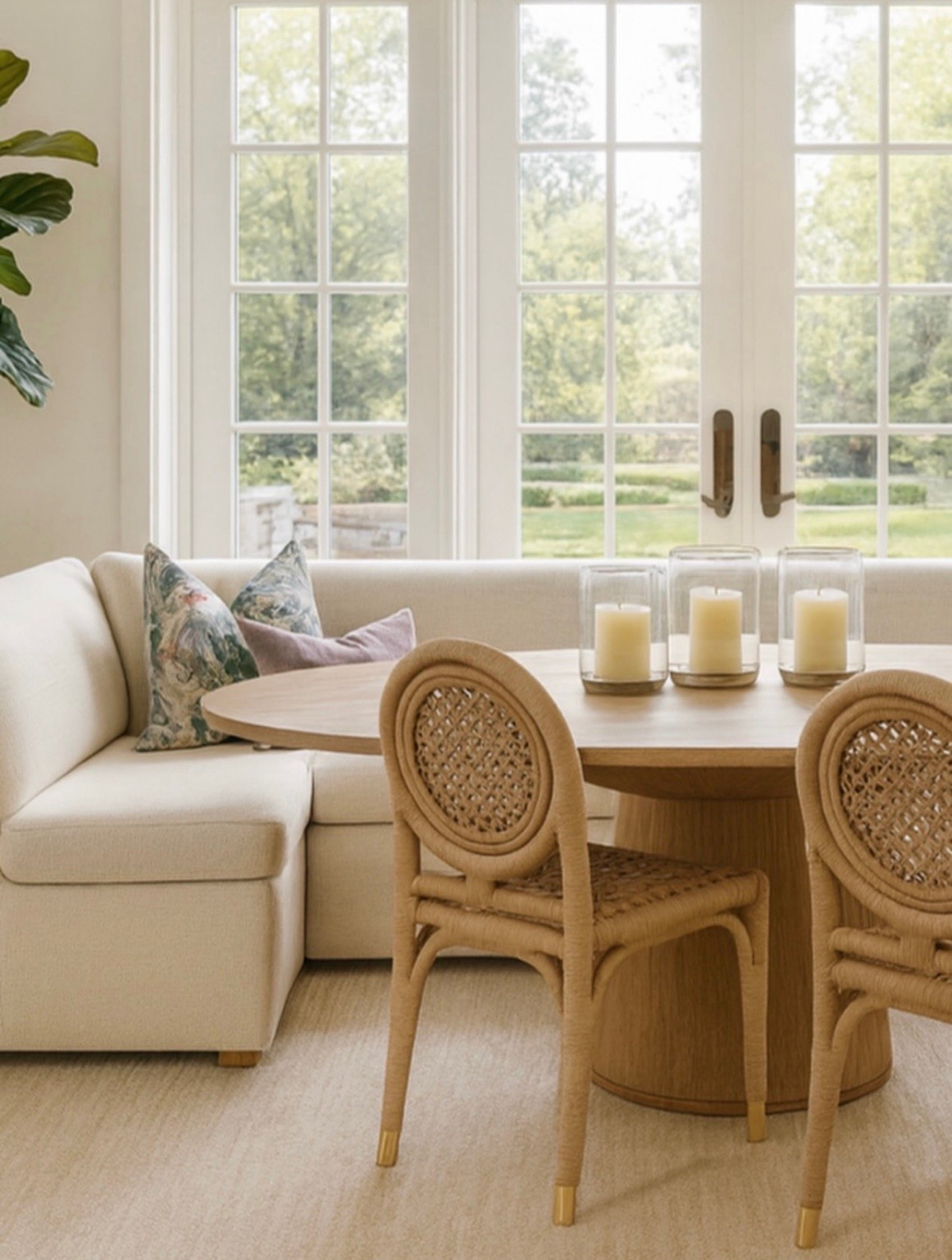 A bright and airy breakfast nook 

#dining #breakfastnook #homedecor 

#LTKHome #LTKSaleAlert