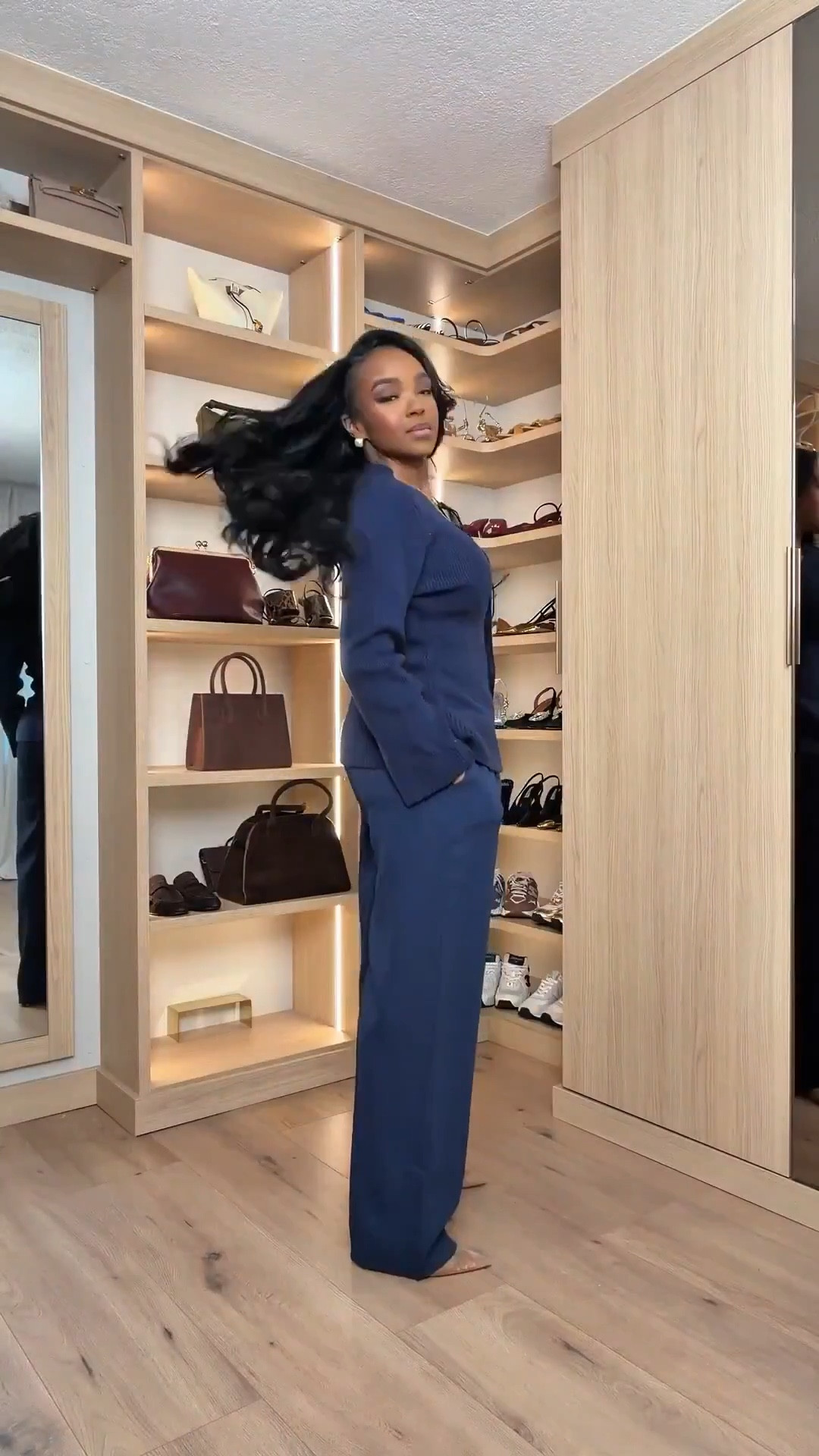 Spring workwear that actually makes you excited to get dressed. These 5 outfits show you can look polished and professional without sacrificing style. Clean basics, versatile layers, and mix-and-match pieces that elevate your wardrobe -  with cost per wear that can’t be beat. Each look goes seamlessly from desk to dinner, with flattering cuts and neutral tones perfect for any office.

Perfect for the office, client meetings, presentations, work dinners, or spring networking events.

Wearing a size Small across all pieces.
Measurements: 5’4” | 140 lbs | 36D bust | 27” waist | 40” hips

Spring work outfits, office outfit ideas, business casual women, chic workwear, spring corporate style, polished office looks, professional spring outfits, elevated basics, 9 to 5 fashion, women’s work style

#LTKootd #LTKgrwm #LTKPetite