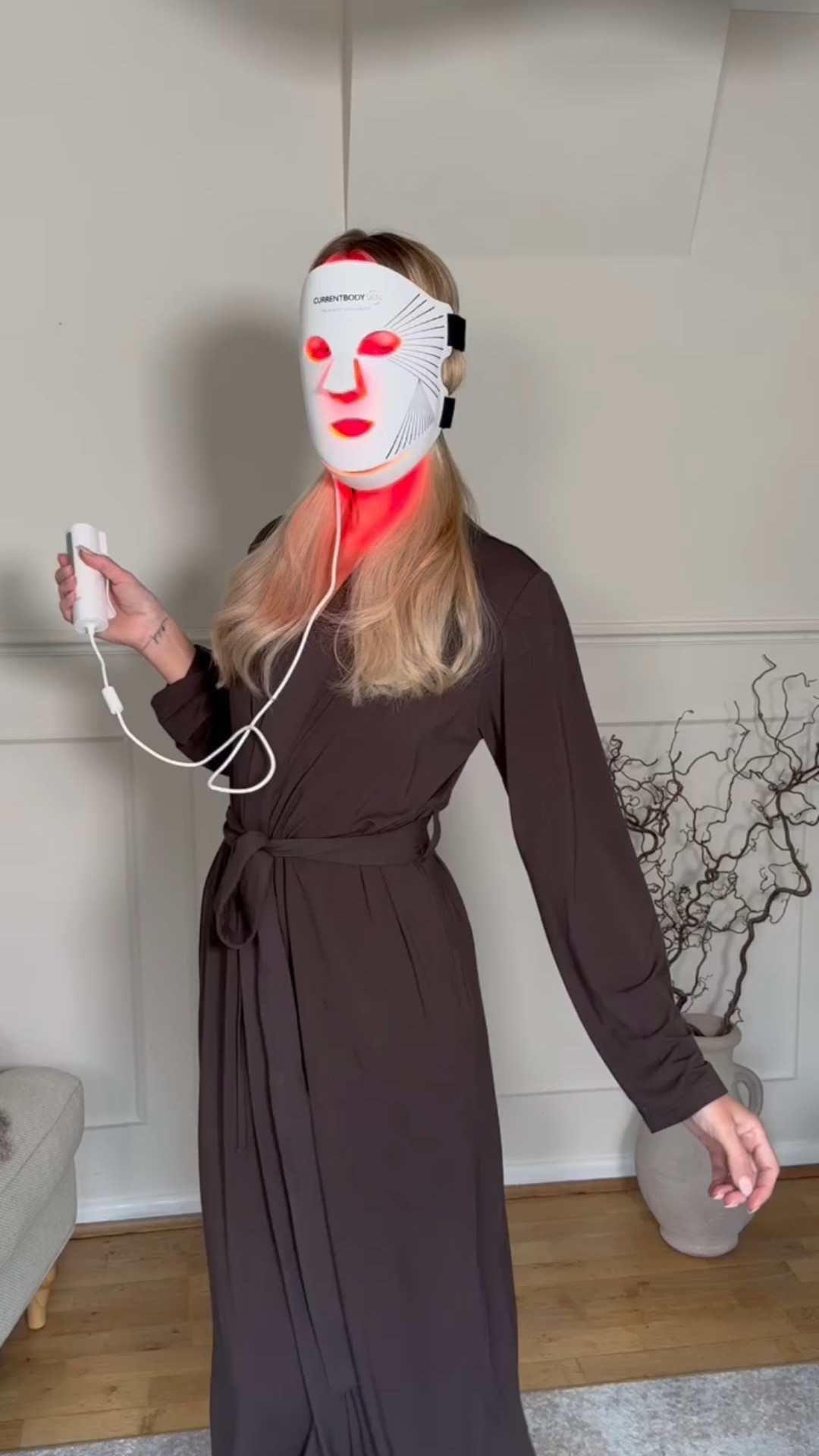 Current body have 20% off Black Friday with code CBRACH

It’s one of my best purchases. I use it all the time, I’ll have a shot of symprove first thing in the morning and then sit with my current body mask on for ten mins before my coffee. It would make  perfect gift that you’ll use year after year. 



#LTKwinter #LTKCyberWeek #LTKgiftguide