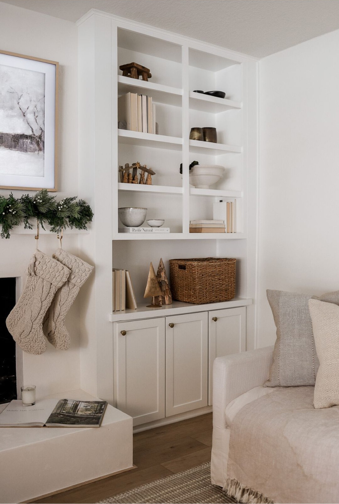 Family room decor!

Shelf decor. Shelf styling. Home decor. Holiday decor. Christmas decor  

#LTKSeasonal #LTKhome #LTKHoliday