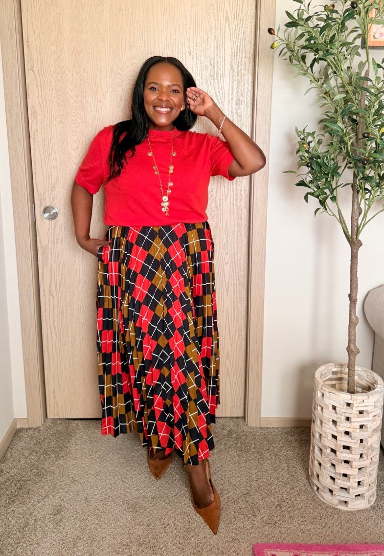 Thursday OOTD! Love this plaid midi skirt from Walmart!! Wearing the M.

#LTKgrwm #LTKootd #LTKWorkwear