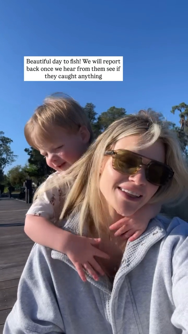 My non-fishing buddy 🎣

kids set | sunglasses | summer