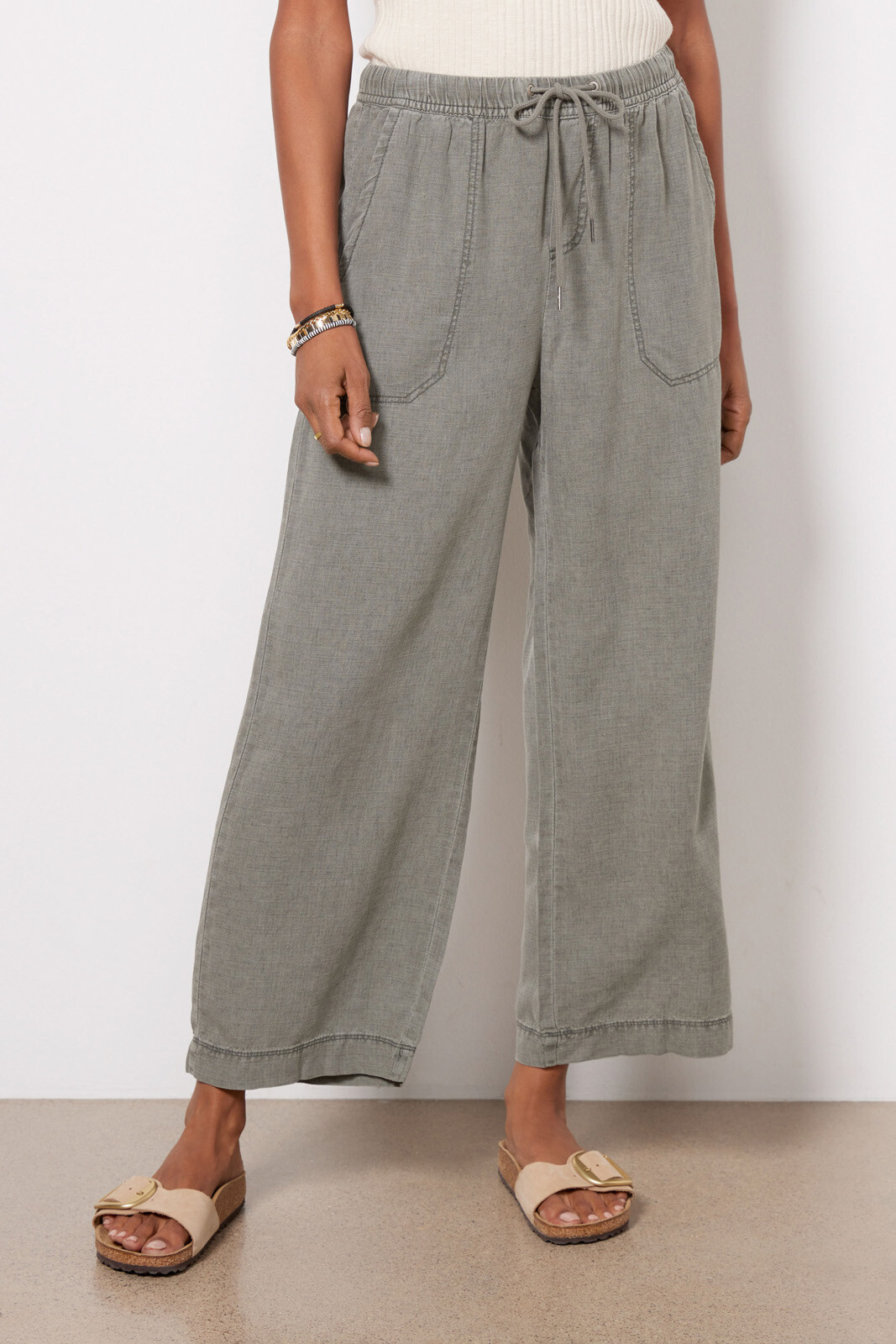 Angie Crop Wide Leg | Evereve