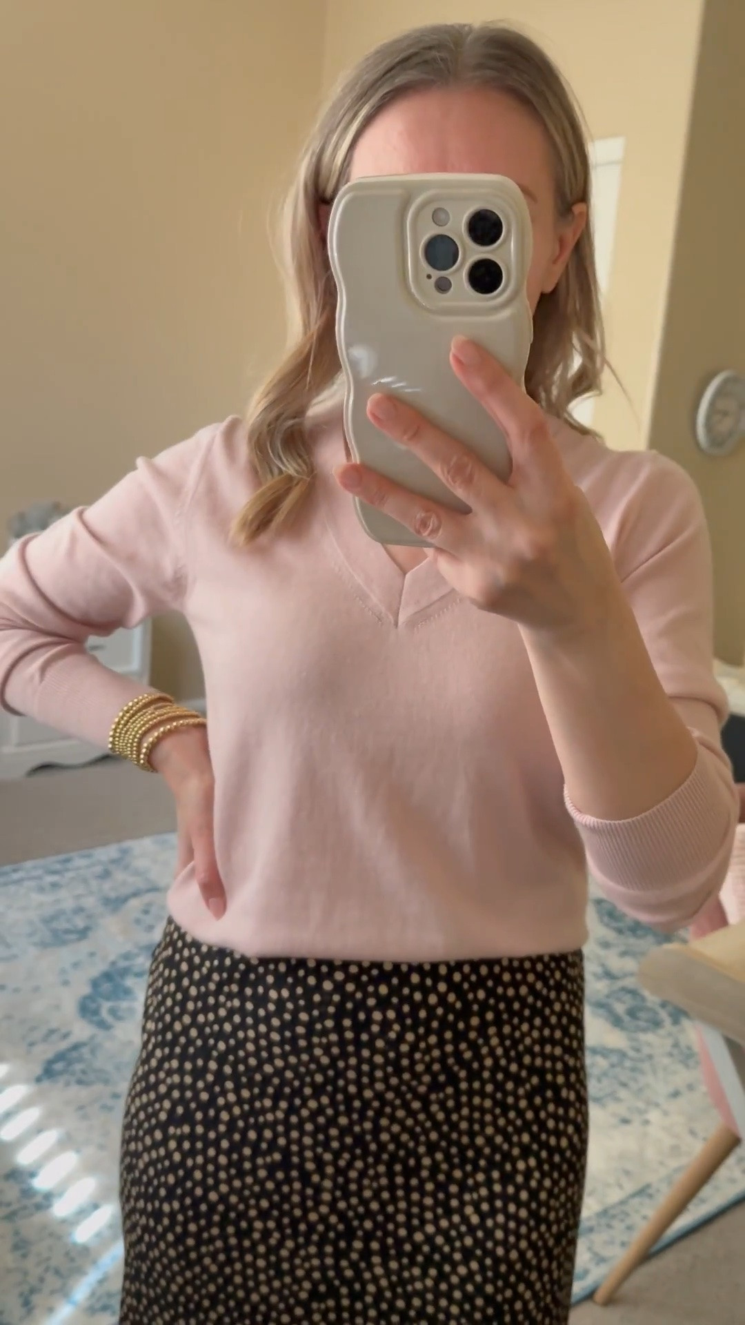 Hot Quince find!
This lightweight cotton cashmere V-neck sweater is a must-have for your wardrobe, ideal for early fall or layering. I’m wearing a size X. It’s available in many colors. 



#fallfashion #comfysweater 
Fall outfit ideas, cozy fall outfits, business casual outfits

#LTKWorkwear #LTKSaleAlert #LTKSeasonal #LTKmomlife #LTKootd #LTKOver40