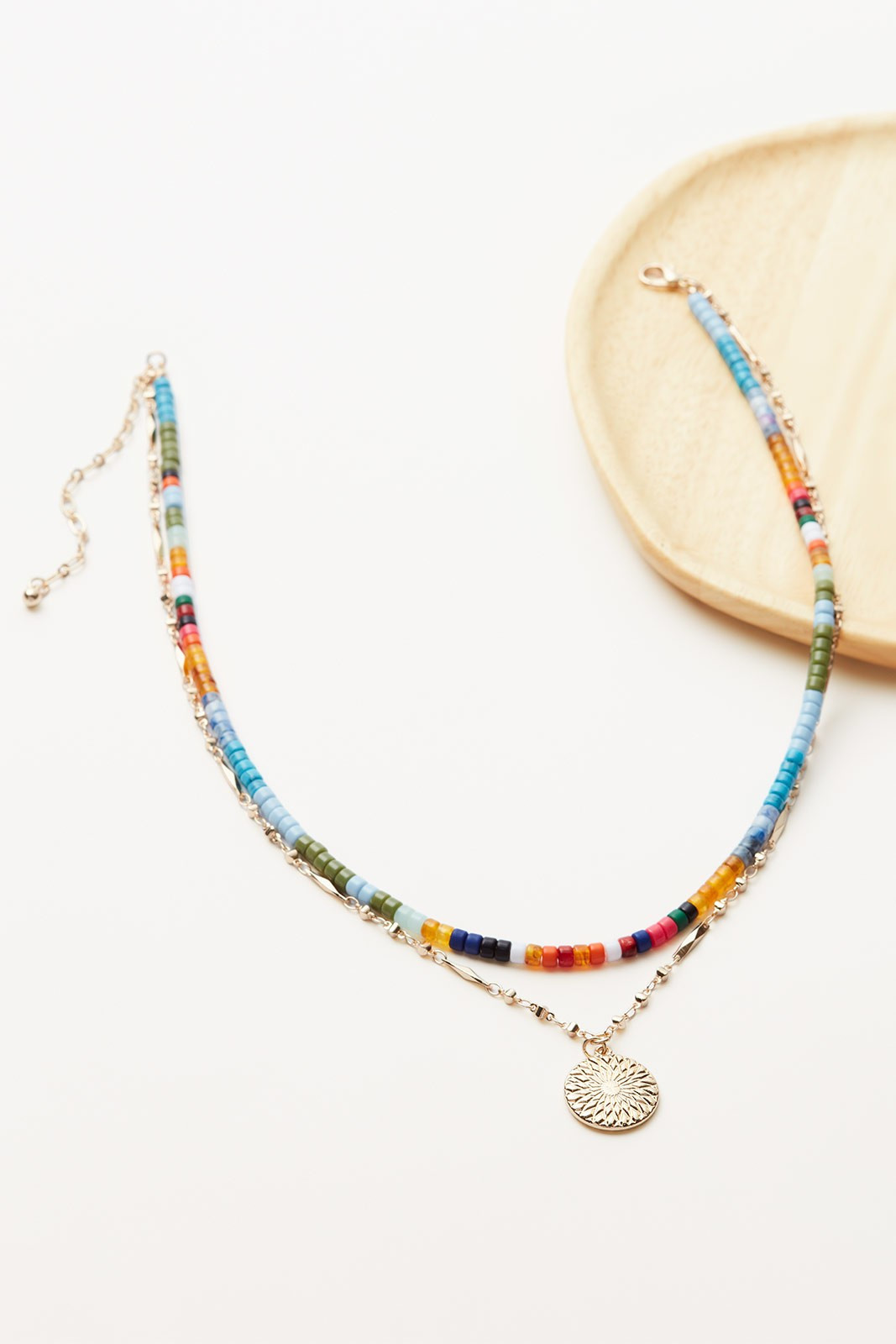 EVEREVE Jolyce Rainbow Coin Pendant Necklace | EVEREVE | Evereve