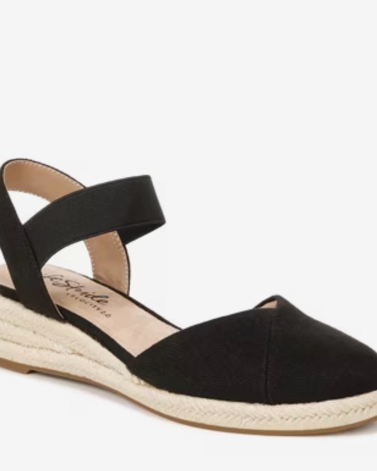 Today only! DSW has 25% off regular-price styles with code PASTELS 👡✨ I found some cute and comfy picks perfect for spring and summer. Tap my LTK link to shop before it ends!

#ltkcreator #womenover50 #comfortshoes #springshoes

#LTKSaleAlert