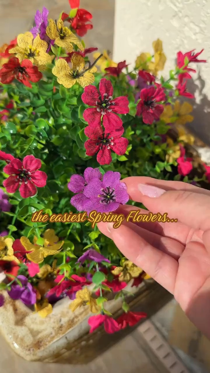 🌺 look so real, no more watering hurry before these gorgeous Spring flowers are gone 🌺💐
#artificialflowers #flowers #greenish #tiktokshopspringglowup
#tiktokshopcreatorpicks