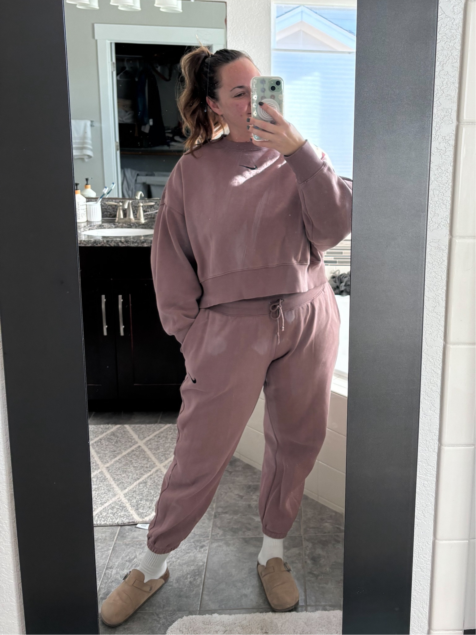 Comfy casual snow day outfit 

#LTKSeasonal #LTKActive #LTKMidsize