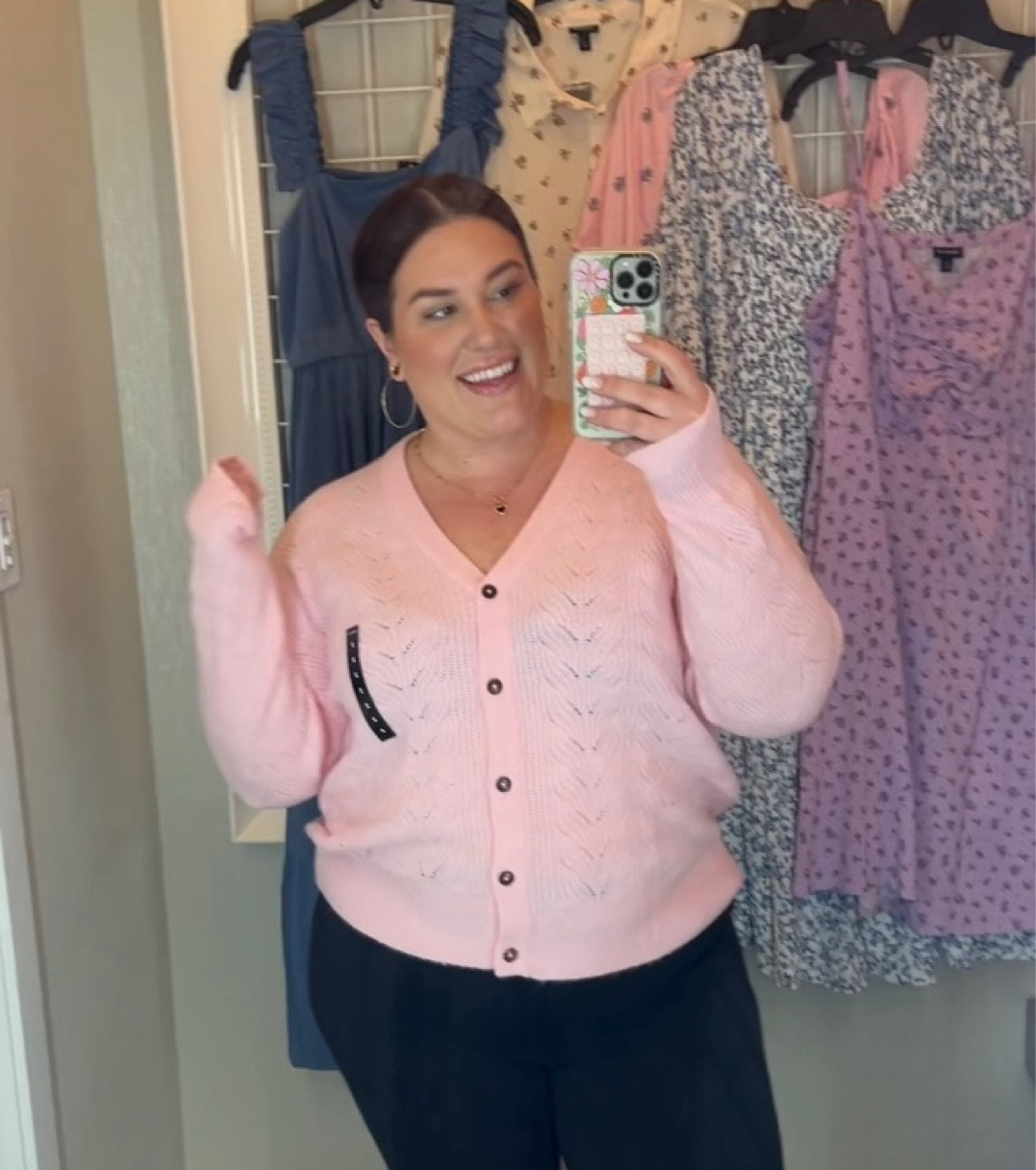 Adorable pink knit cardigan 🌸

#LTKstyletip #LTKmidsize #LTKplussize