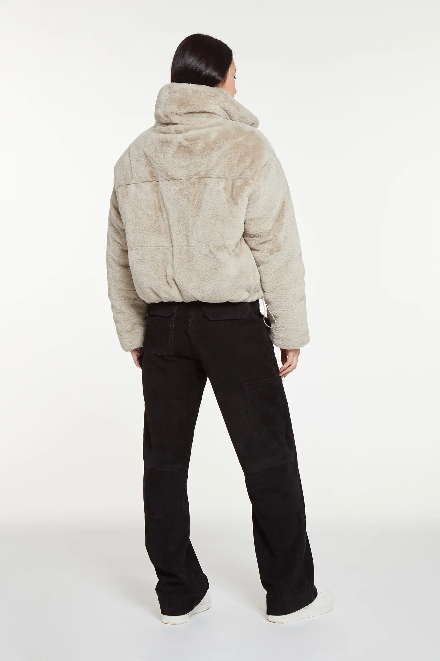 Billie Oat | Apparis