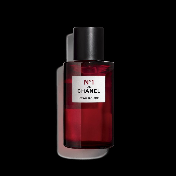 N°1 DE CHANEL L’EAU ROUGE Revitalizing Fragrance Mist | CHANEL | Chanel, Inc. (US)