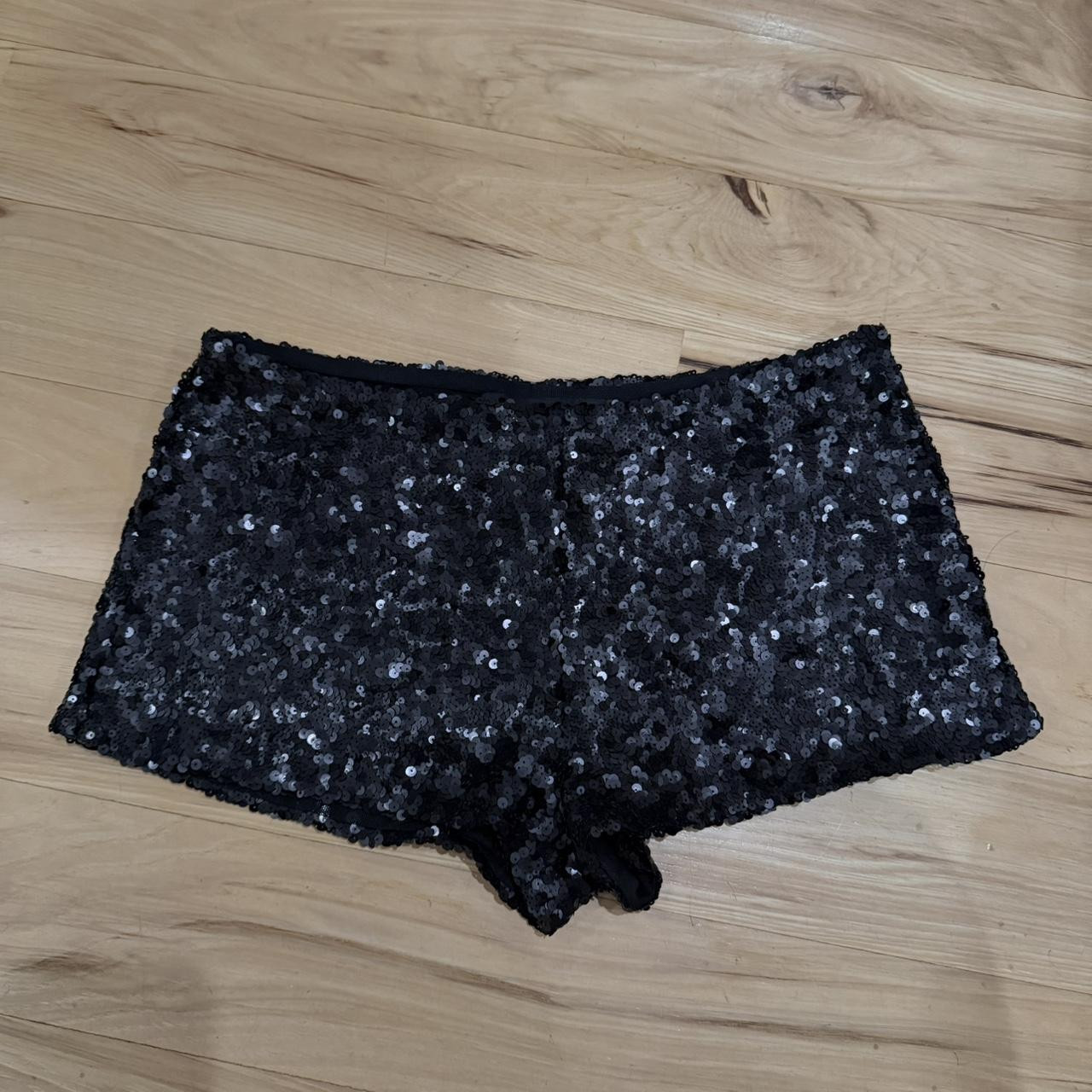 Lioness Women's Shorts - Black - S | Depop US