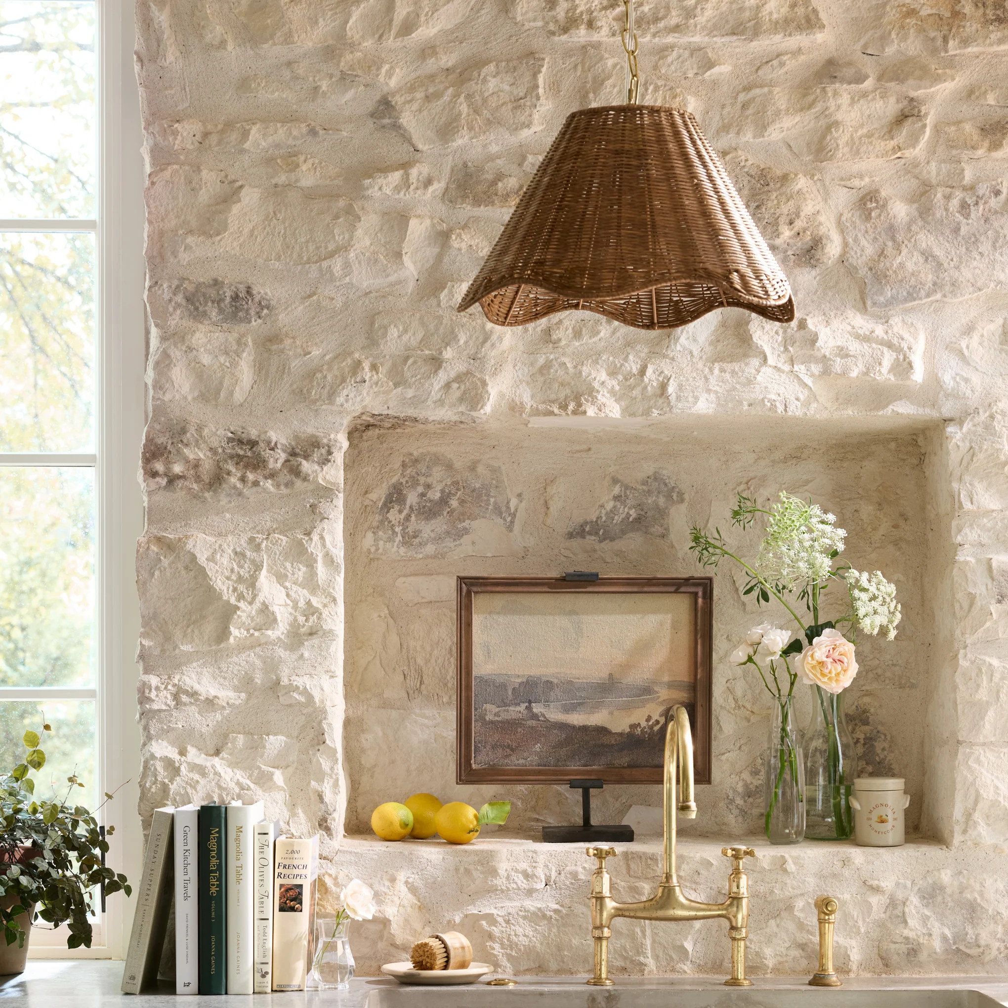 Lucinda Pendant | Magnolia