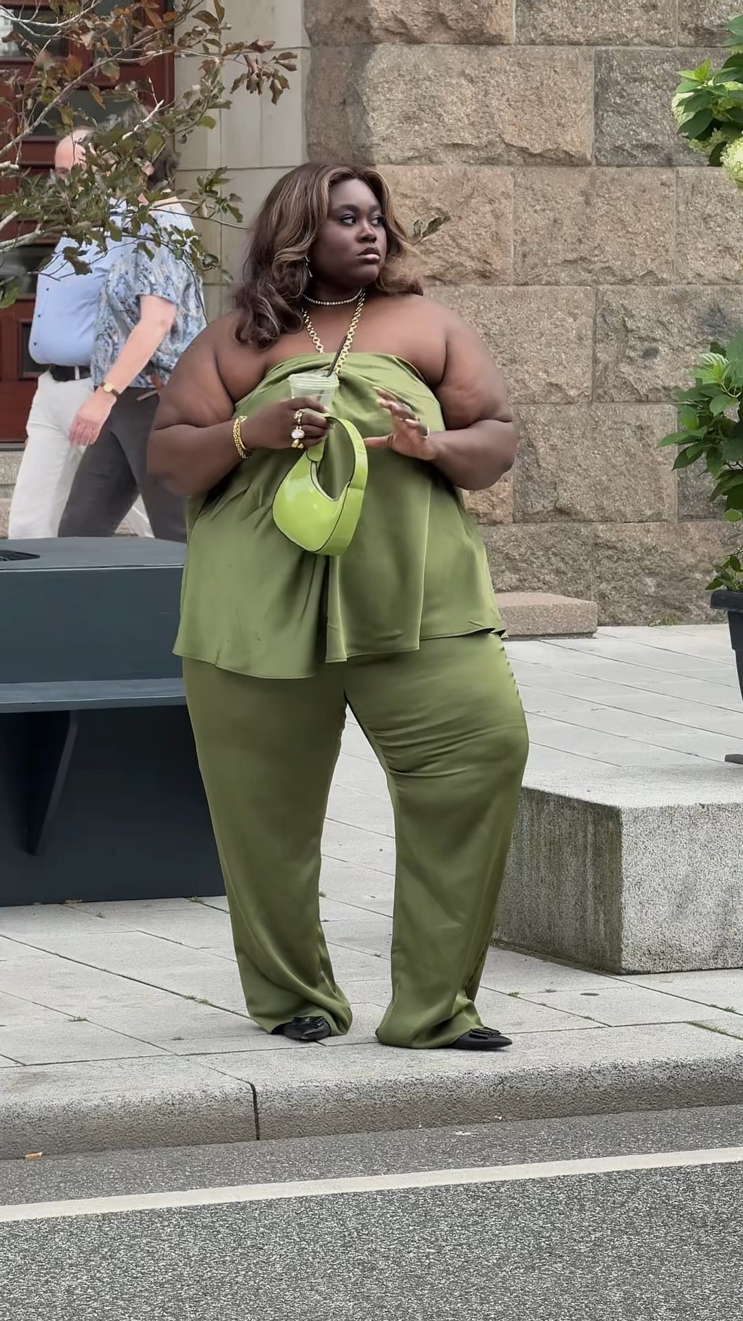When you are fashionably late 😋😇>>>

#LTKplussize #LTKstyletip #LTKcurves