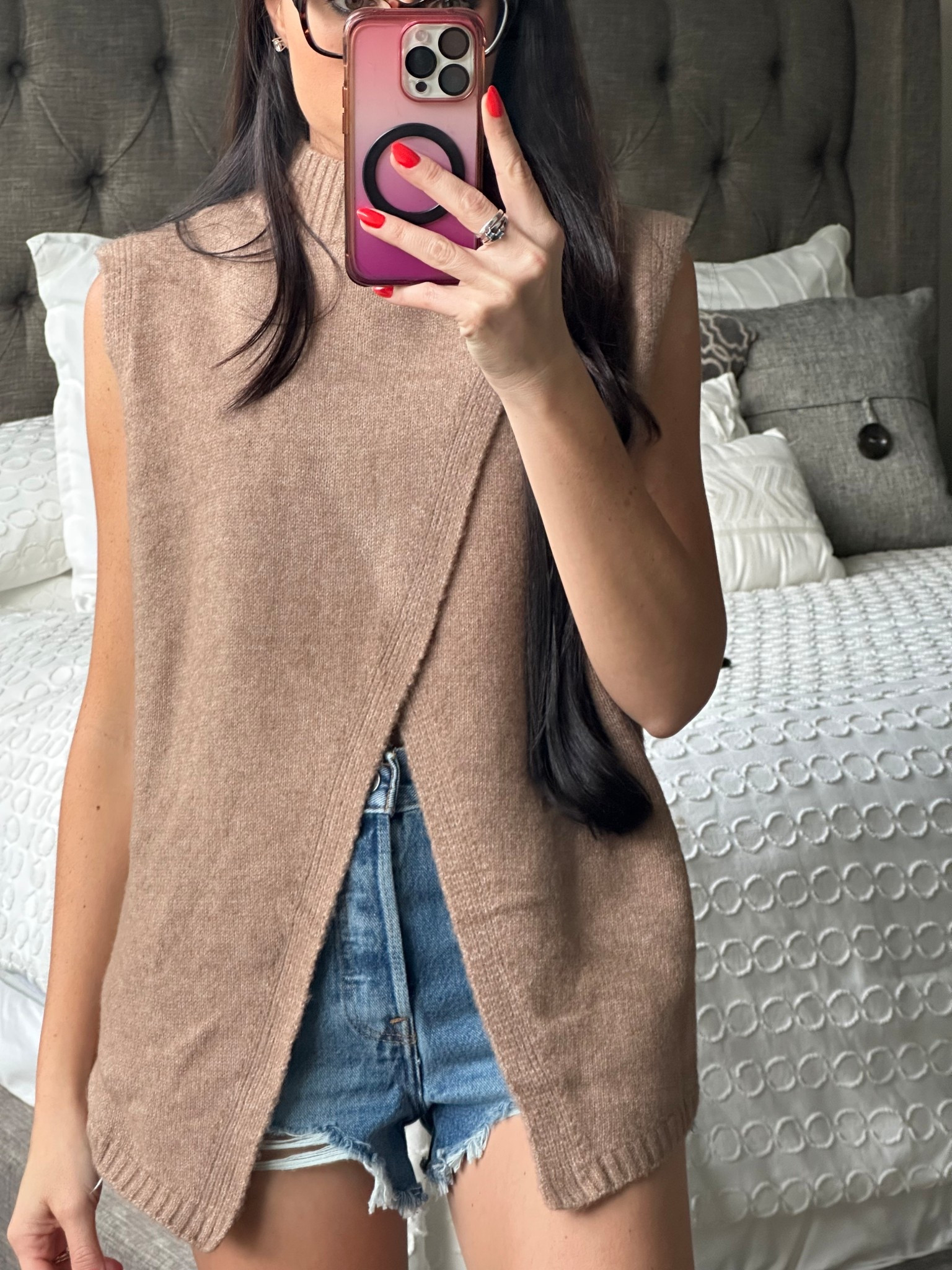 Fall staples as a mom of 2 !! So many ways to style this top & the Levi’s match with everything !! 

#LTKFindsUnder100 #LTKStyleTip #LTKFindsUnder50