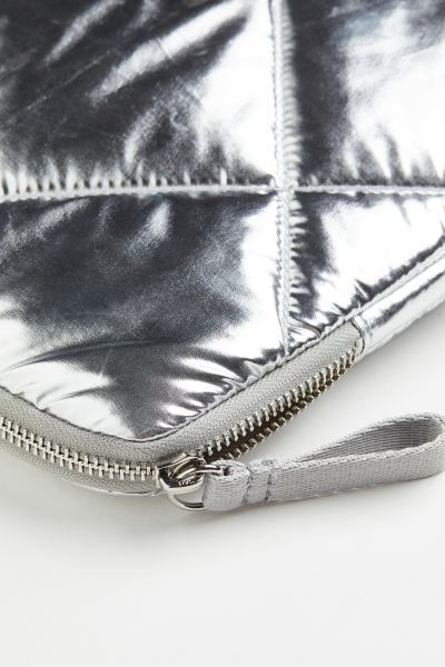 Laptop Case | H&M (US + CA)