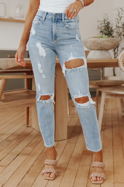 90s Throwback Distressed Light Wash Relaxed Jeans | Magnolia Boutique