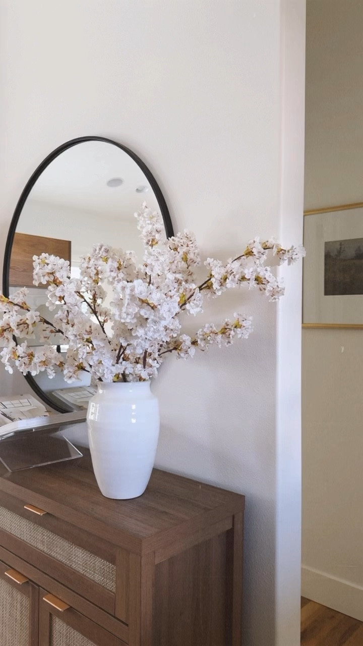 Gold art frame set. Amazon home  living room decor  

#LTKFindsUnder100 #LTKHome #LTKStyleTip