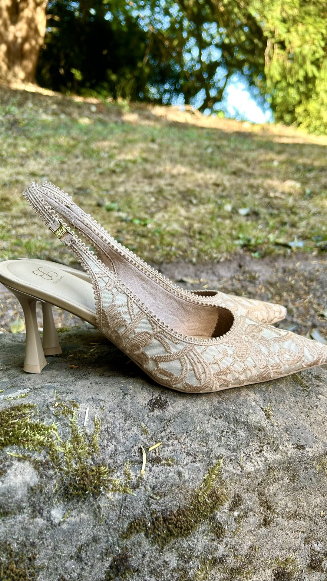Unboxing pretty embroidered floral heels by Cosy Island 🌸

#LTKshoes #LTKsale #LTKuk