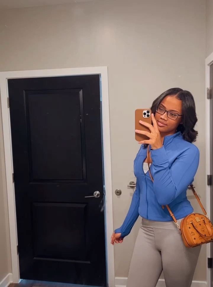 My new fav running errands type of fit