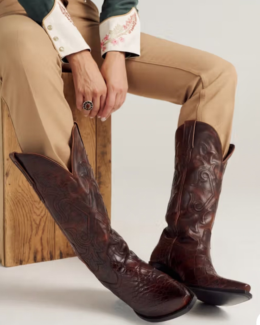 Tecovas birthday boot drop!! These are STUNNING but think the Sequoia Annie’s are super similar and a cheaper option! 

#LTKHoliday #LTKShoeCrush #LTKGiftGuide