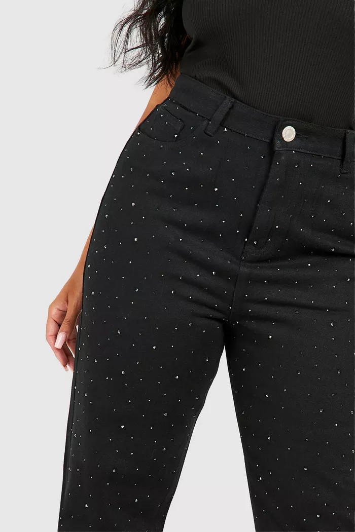 Plus Embellished Mom Jean | boohoo (US & Canada)