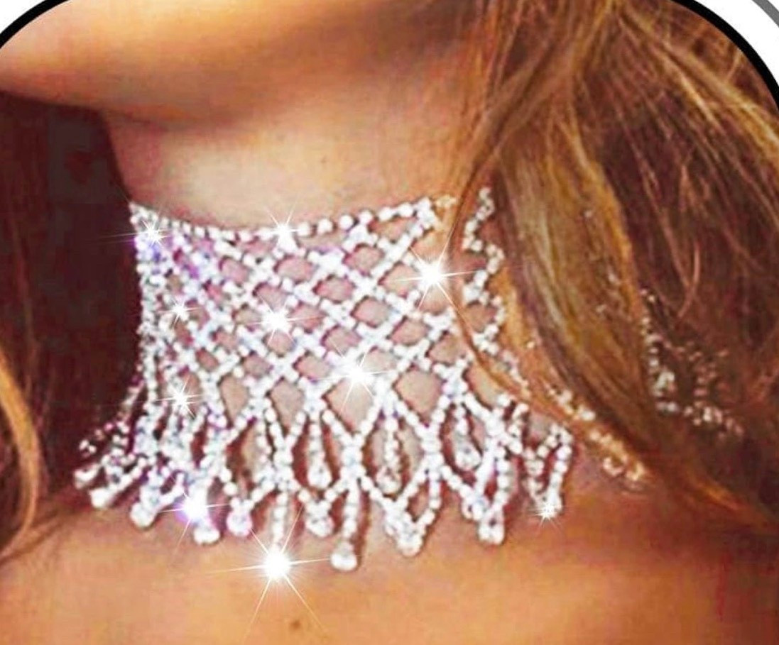 Costume jewelry for a Moulin Rouge party

#LTKFestival #LTKSeasonal