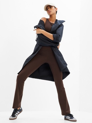 GapFit Sky High Rise Recycled Power Flare Leggings | Gap (US)