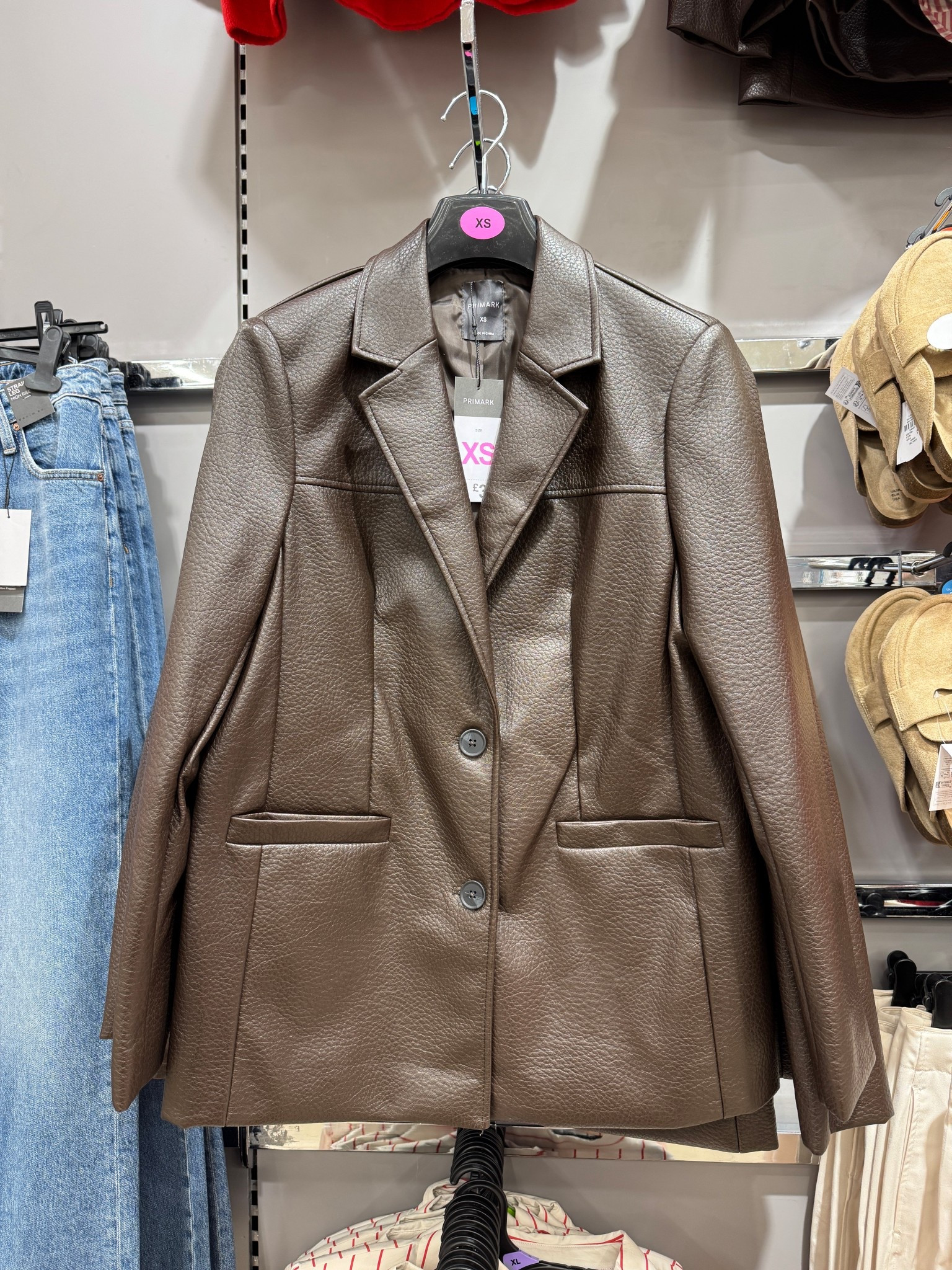 Faux leather blazer 🤎

Primark, blazer, faux leather

#LTKuk #LTKstyletip #LTKpartywear