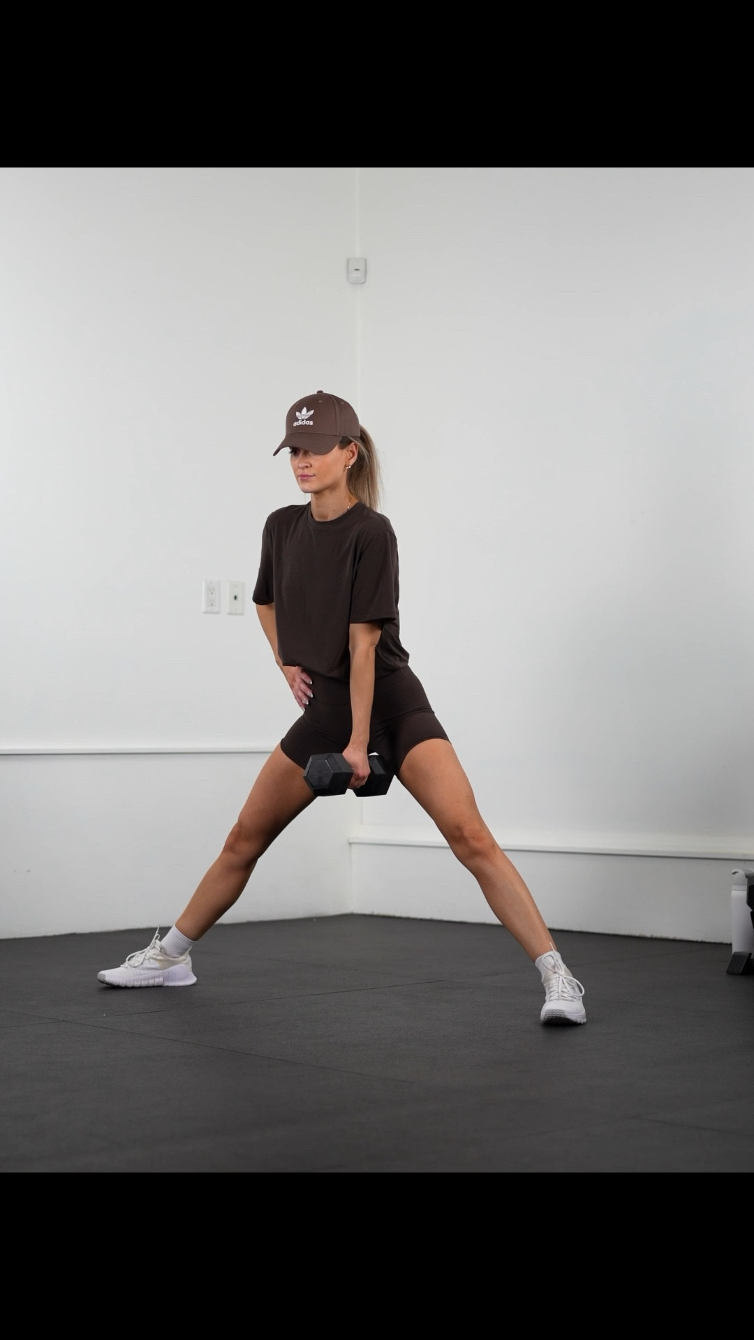 Workout fit 🐻🤎

Wearing a 4 in the shorts and a 8 in the top, I just tuck it into my sports bra! The brown isn’t available anymore but I linked some other colors 🫶🏼✨  

#LTKsummer #LTKfitness #LTKgiftguide