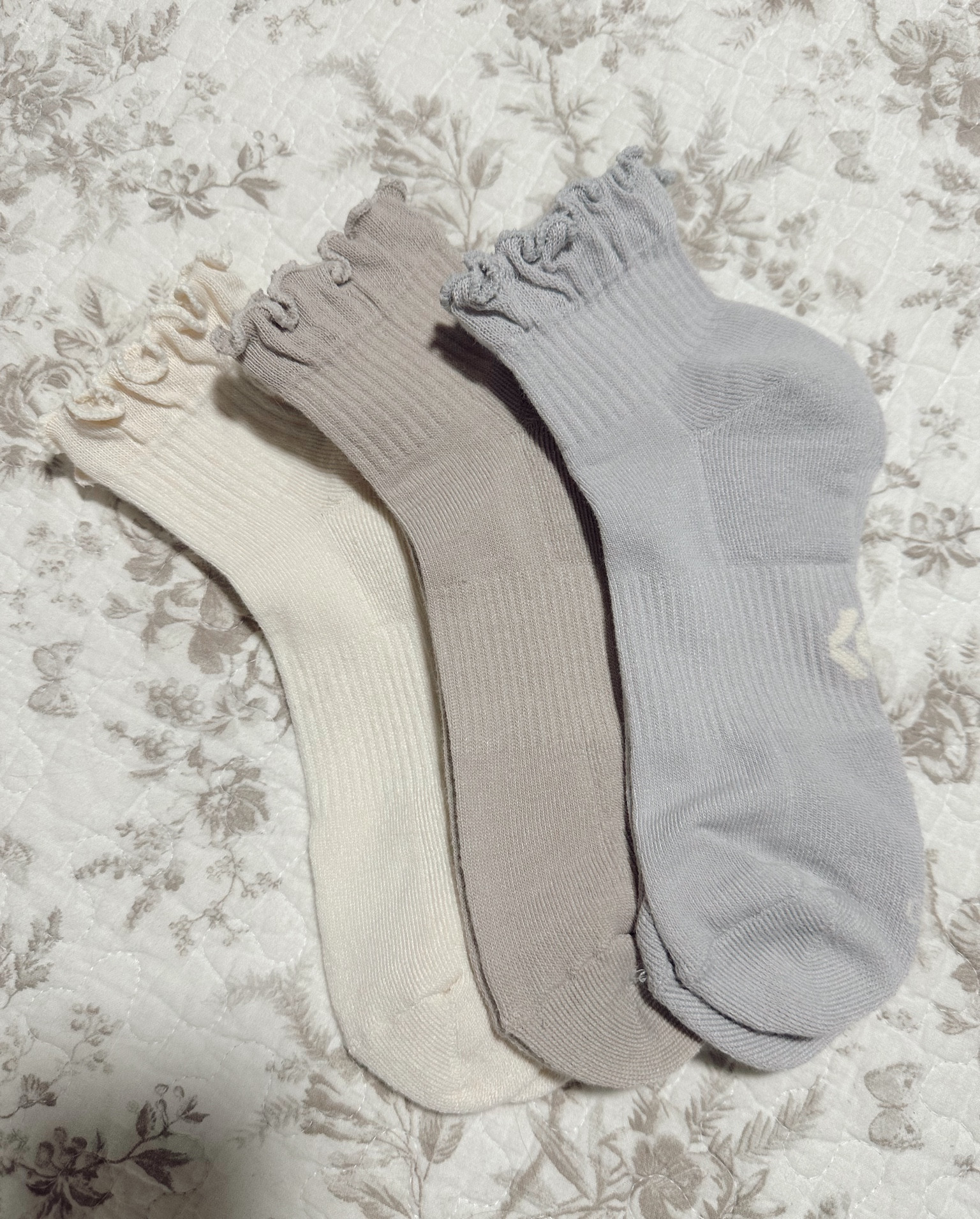 The cutest ruffle socks from Target! 

Come in several colors. So thick & comfy! 

#LTKfindsunder50 #LTKstyletip #LTKActive