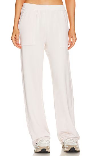 Fleece Sweatpants in Off White | Revolve Clothing (Global)