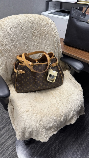 Okay let’s talk comfiness here… You spend most of your day at work, you sort of live there during the day so why not make it a comfortable space to be at. 

I love a good throw blanket in my home office and at work, it’s an added comfort for me. This blanket from @barehome has become one of my favorite throw blankets. I get to snuggle at my desk and feel like I’m working from home. They don’t only do throw blankets. They have a whole line you should totally go check out just too much for me to try and mention love this site. 

If you are a blanket lover like I am, I believe this may be something you might love to snuggle with. 

#LTKHome #LTKFindsUnder50 #LTKselfcare