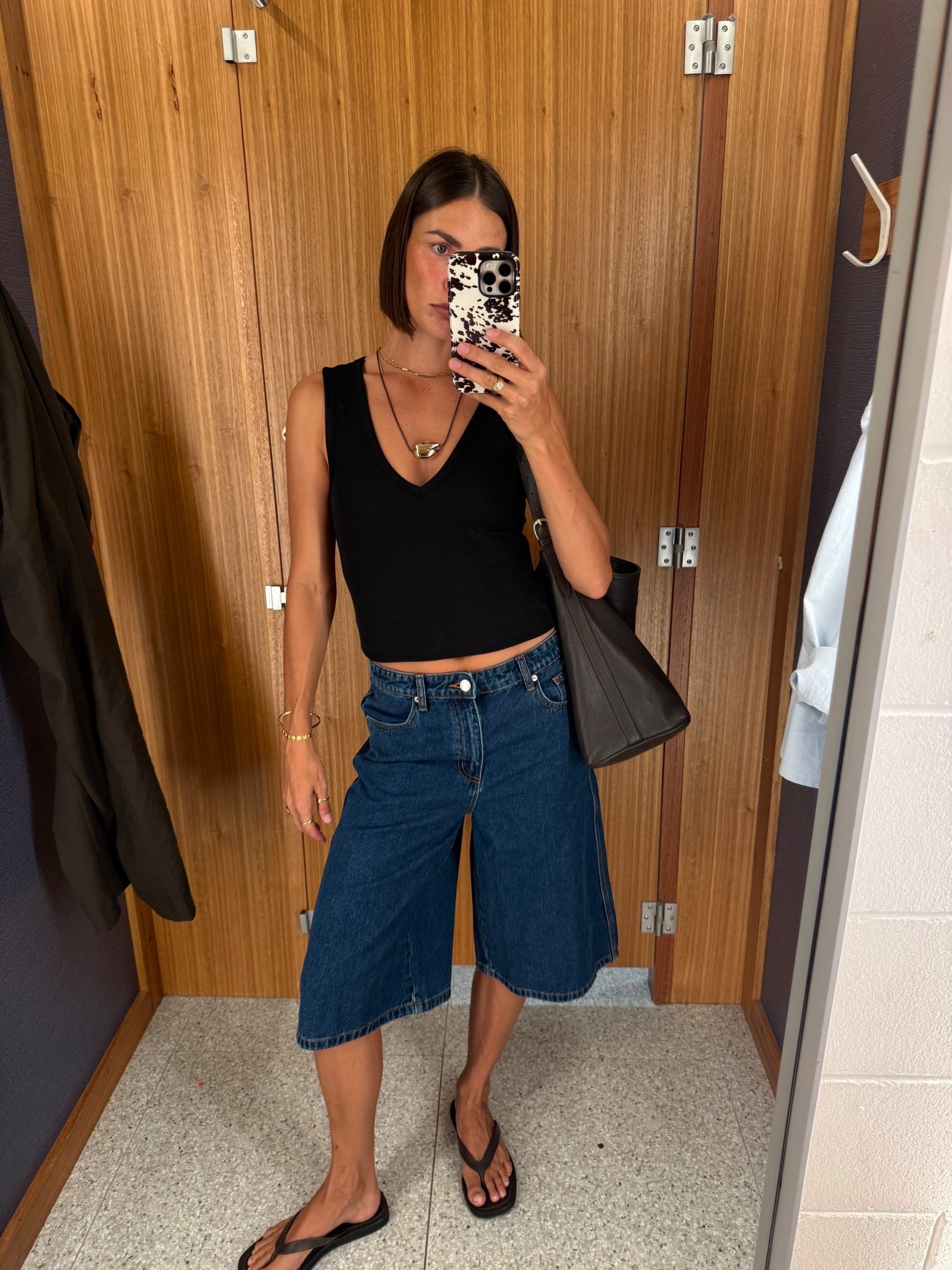 I didn’t think I’d love jorts as much as I do. Paired with a slim fitting top and they’re perfect! I dress mine down with sandals and a big bag but you could add some kitten heels or pointed shoes with a big blazer and smaller bag for an evening look 

#LTKstyletip #LTKspring #LTKaustralia