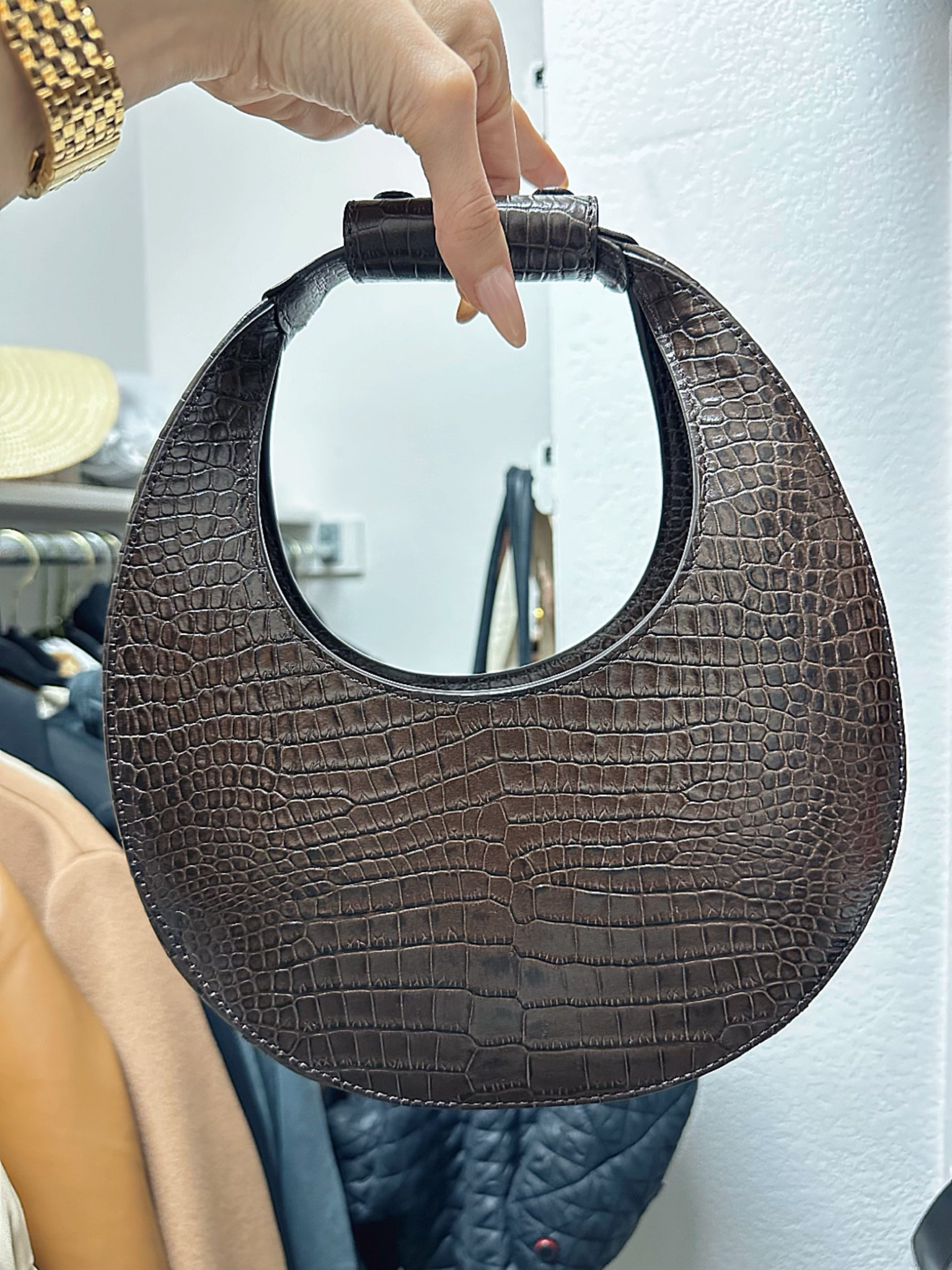 Shop my favorite fall handbag!