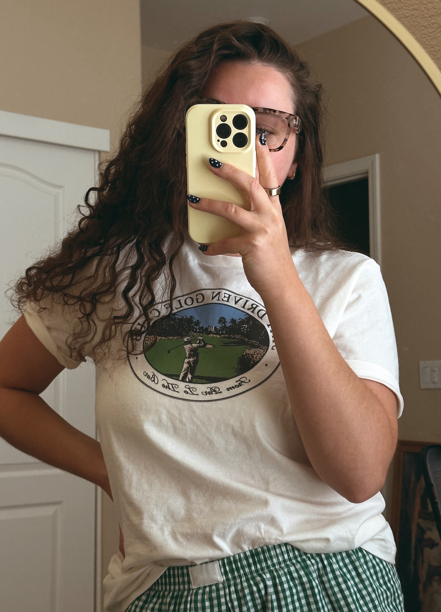 don’t sleep on the men’s clearance section at Old Navy!! found this tee for $3.79 and many more under $10 each!! this one is sold out but there are so many more cute options✨

#LTKMens #LTKSaleAlert #LTKFindsUnder50