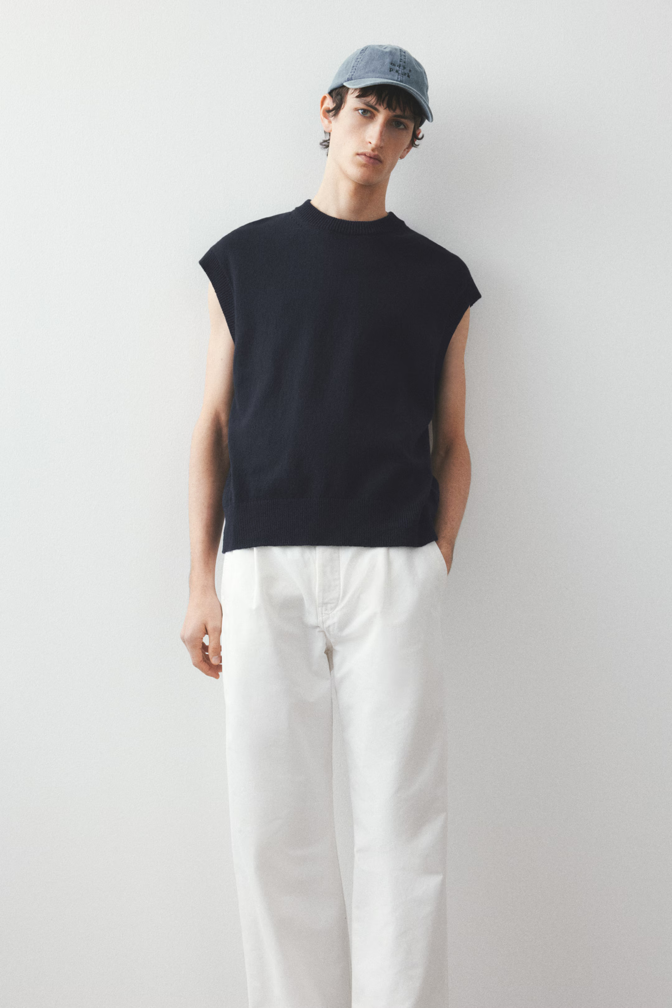 Regular-Fit Sweater Vest | H&M (US + CA)