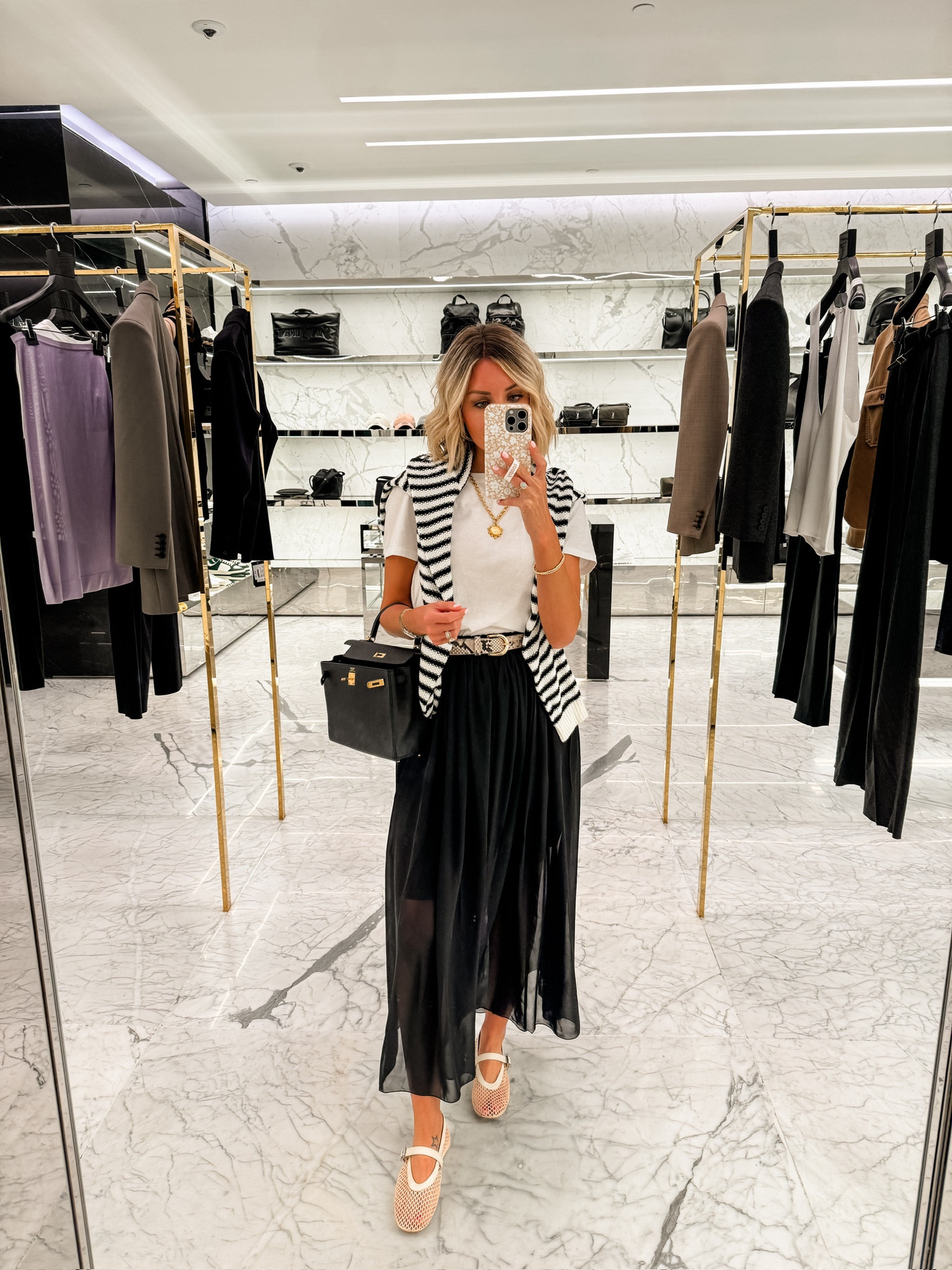 I wore this out shopping in Vegas! Fit is true to size! 

Loverly Grey, Amazon finds, Las Vegas outfits, mesh shoes, mesh ballet flats, fall looks, fall outfits

#LTKSeasonal #LTKStyleTip