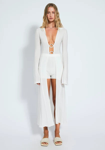 Lucia Robe | Devon Windsor