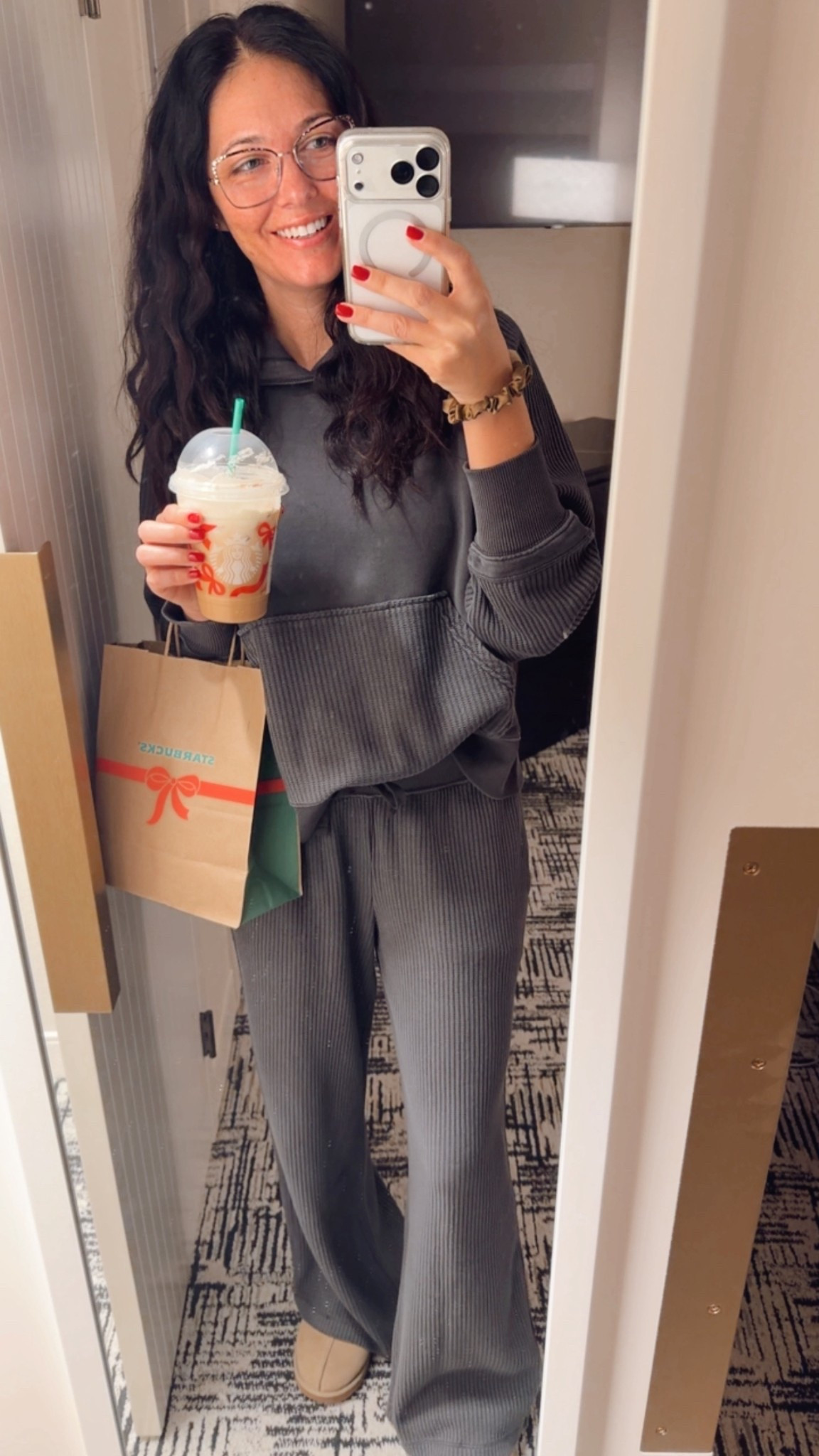 Road Trippin’ for Thanksgiving 🦃

#roadtrip #thanksgiving #traveloutfit

#LTKSaleAlert #LTKootd #LTKTravel