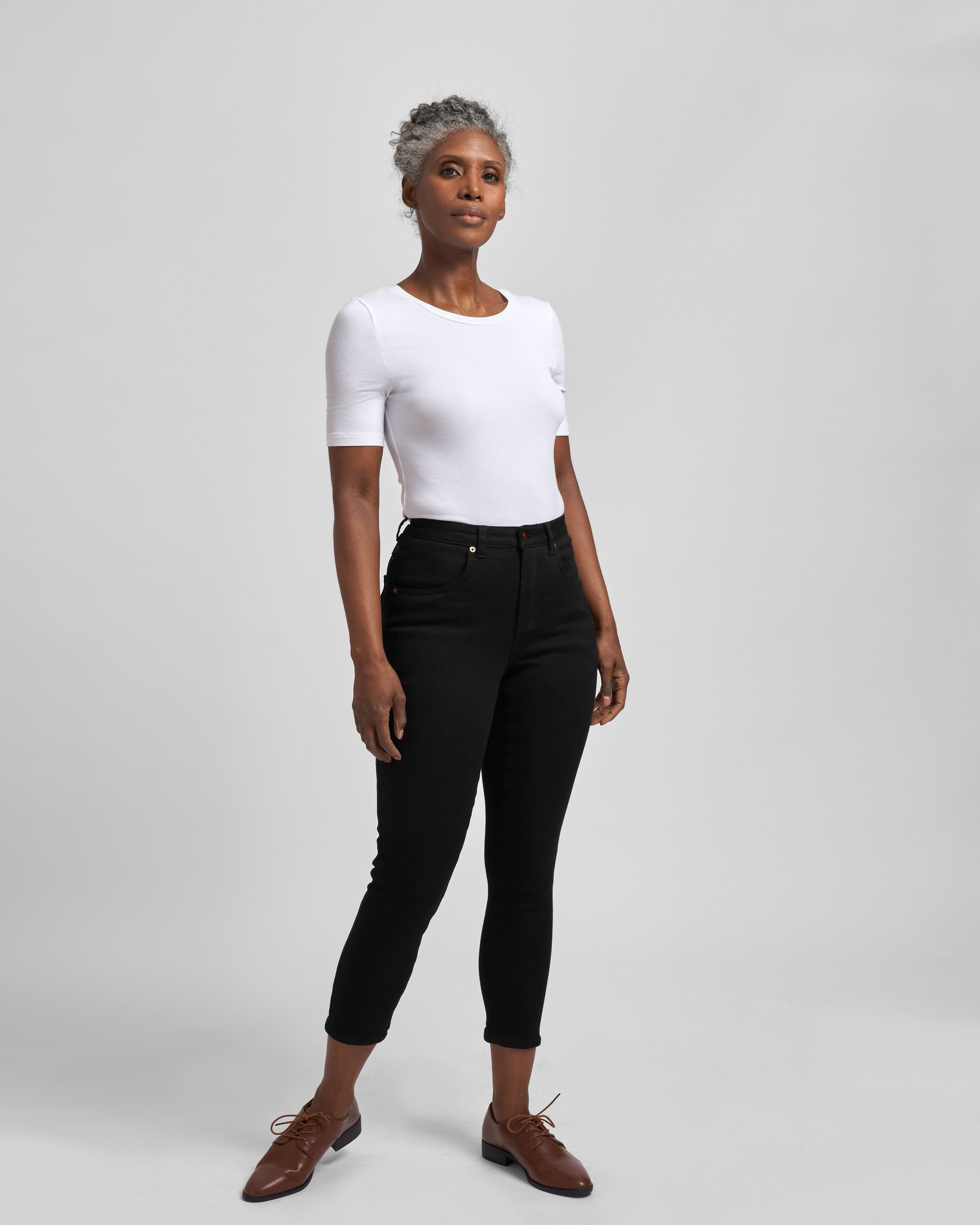 Seine Mid Rise Skinny Jeans 27 Inch - Black | Universal Standard