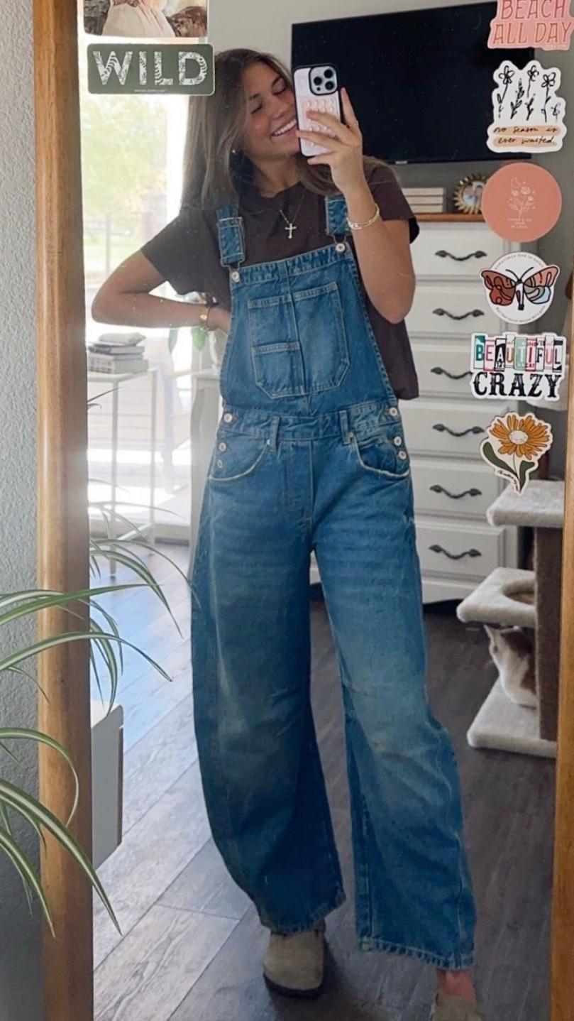 overalls are a size S, T-shirt underneath is a size L. (i like a loose fit) :)
