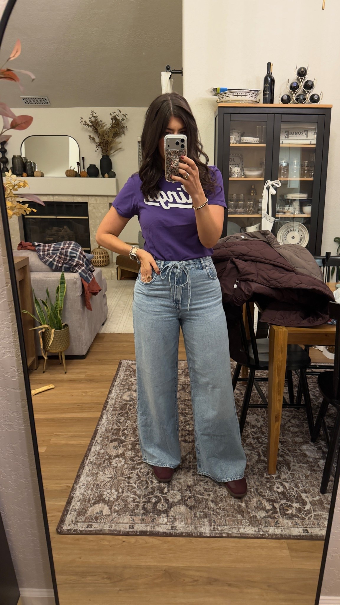 I wear a 29 in the wide leg jeans


#LTKmomlife #LTKootd #LTKselfcare