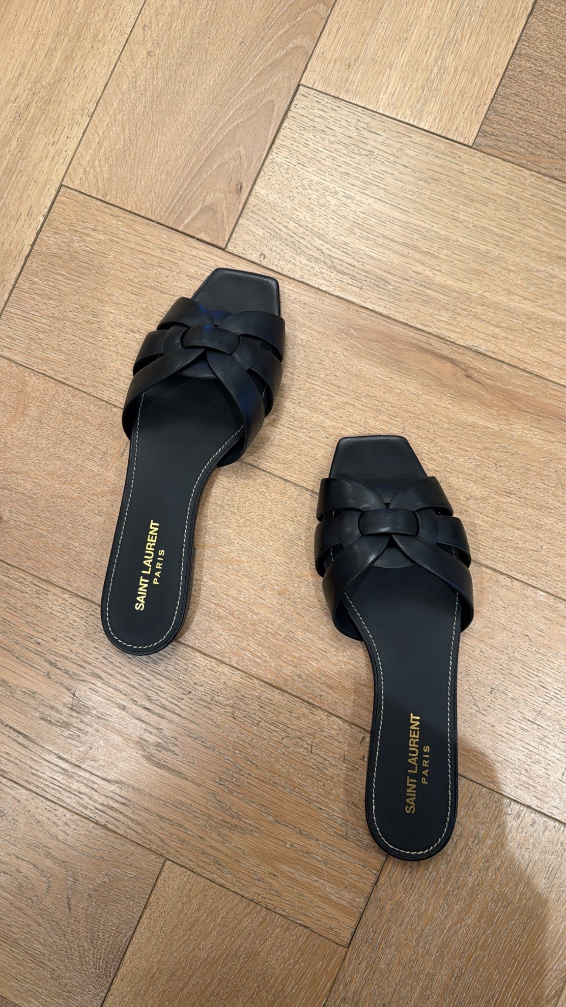 saint laurent ysl tribute black sandal

#LTKShoeCrush #LTKHoliday