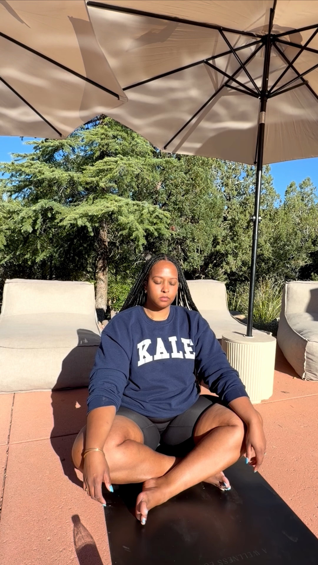 Poolside yoga + mindful breathing in my favorite sweatshirt. 😮‍💨

Beyoncé had a Kale sweatshirt on in the 7/11 video and I’ve been obsessed ever since 🐝


#LTKfitnessgoals #LTKmorningroutine #LTKPlusSize