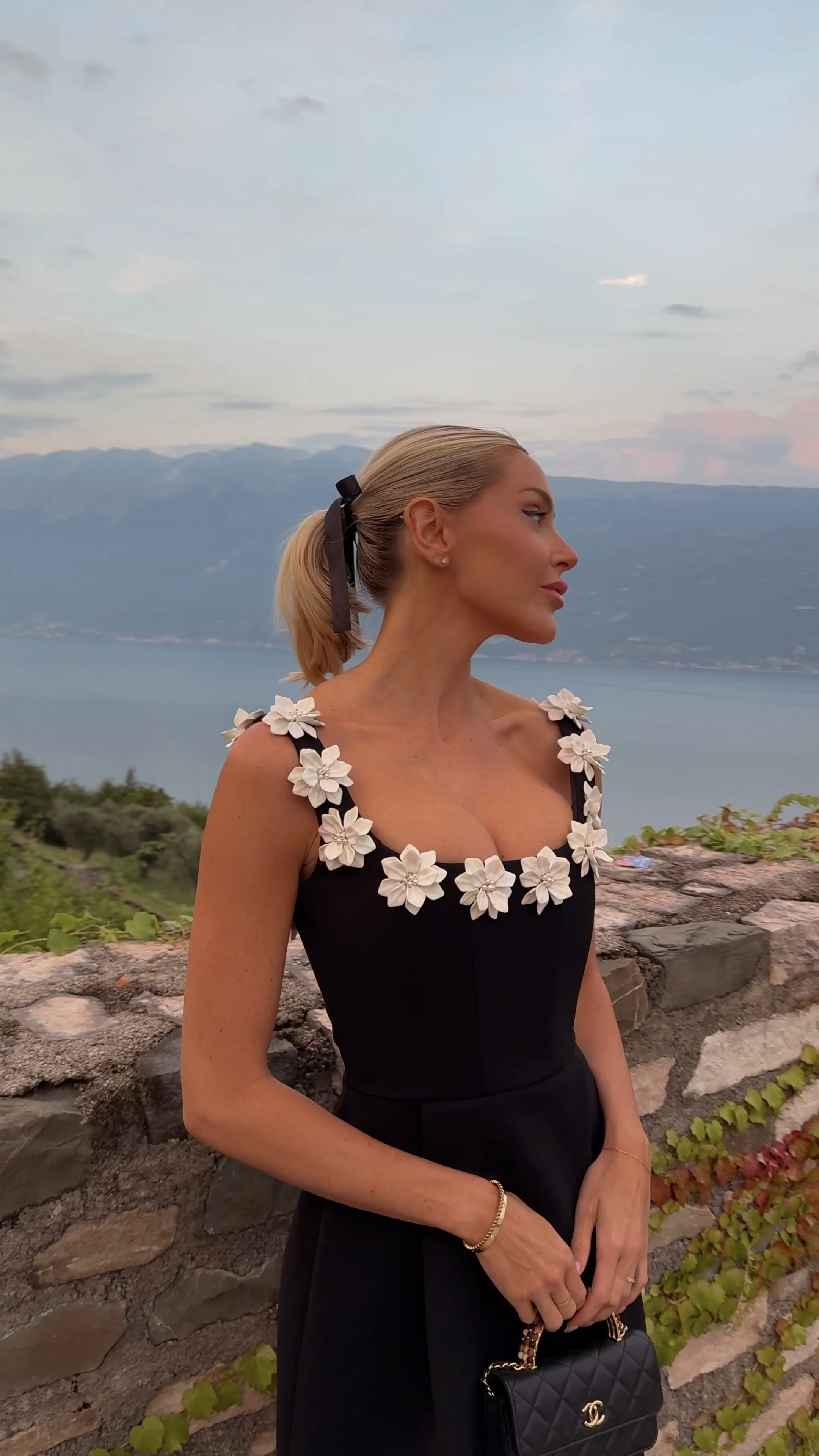Dinner in Lake Garda 🤍

#LTKShoeCrush #LTKStyleTip #LTKSeasonal