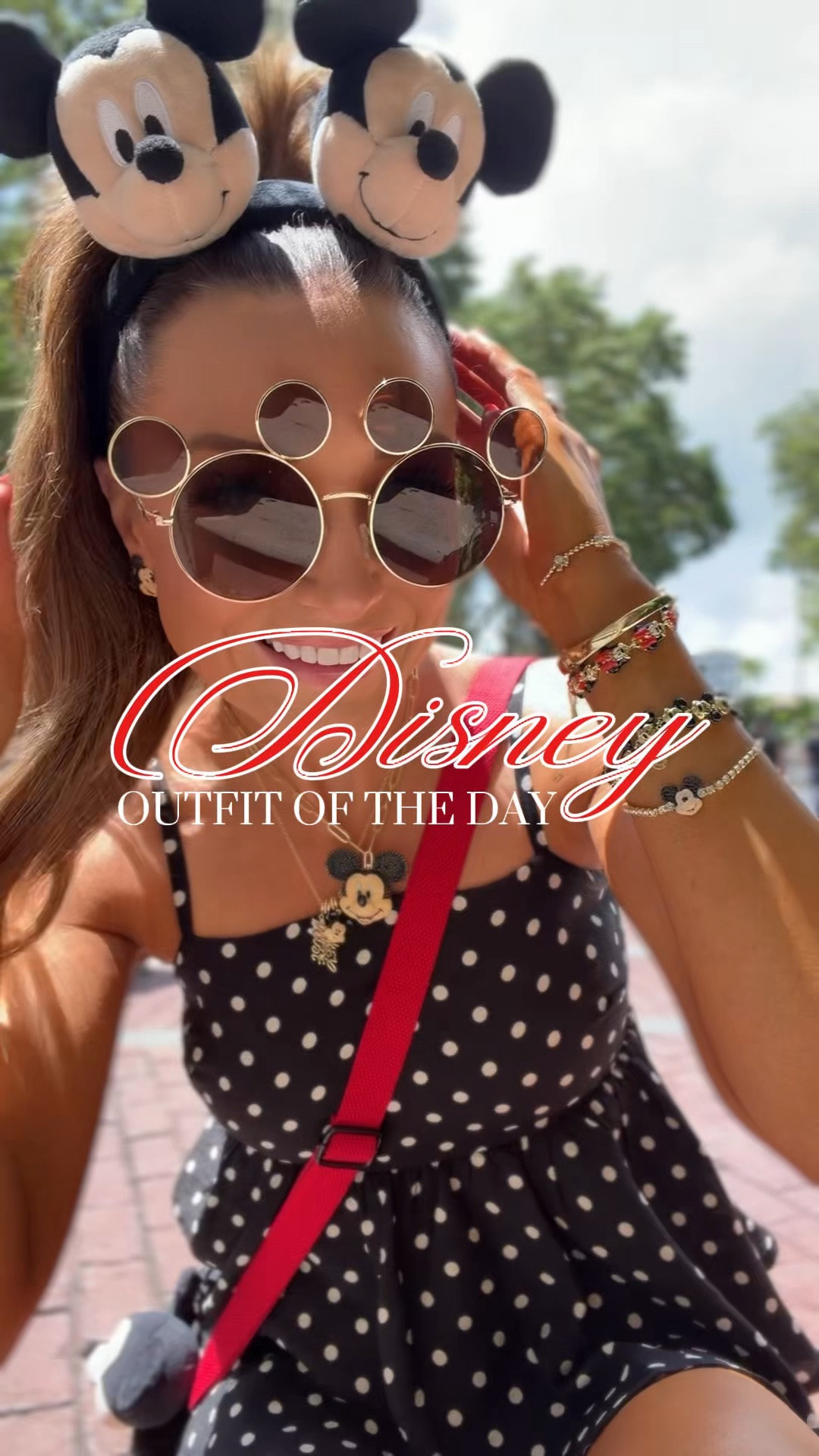 Hollywood Studios OOTD that I LOVED! I want this set in every color 🖤

#LTKootd #LTKActive #LTKmomlife