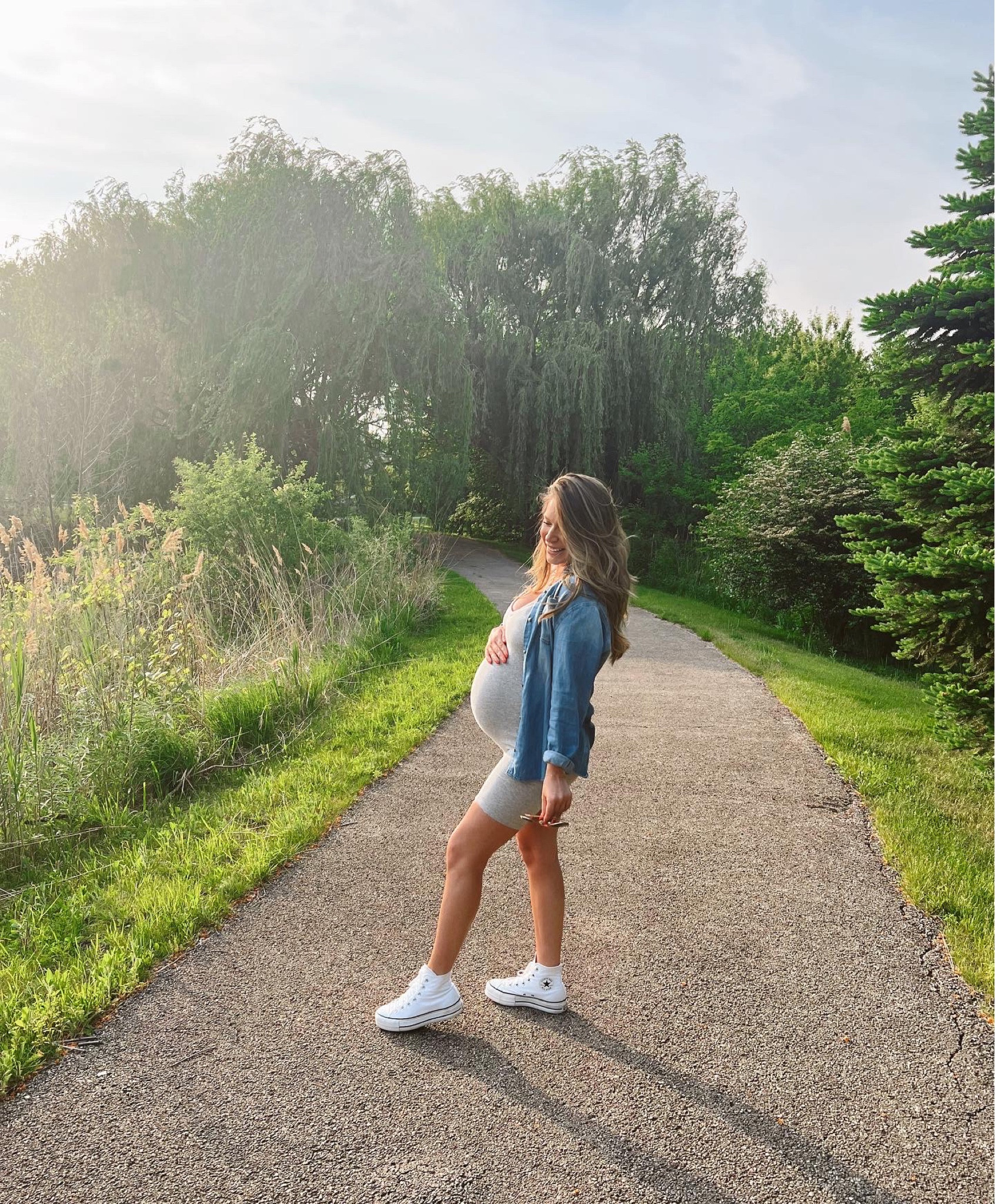 pregnancy outfit, bump style, jumpsuit, denim, converse, white sneakers 

#LTKbump #LTKFind