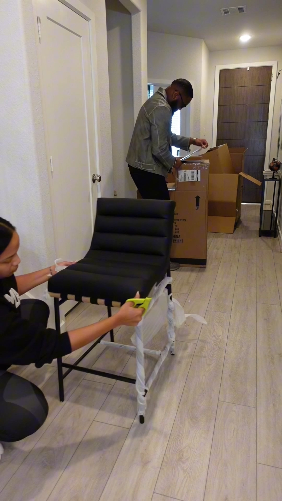 Loving these barstools, they come pre-assembled so you can just unbox them🙌🏽 They come  in 3 different color patterns!#LTKhome

#LTKHome #LTKSeasonal